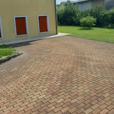 Apartment Nest Farra di Soligo